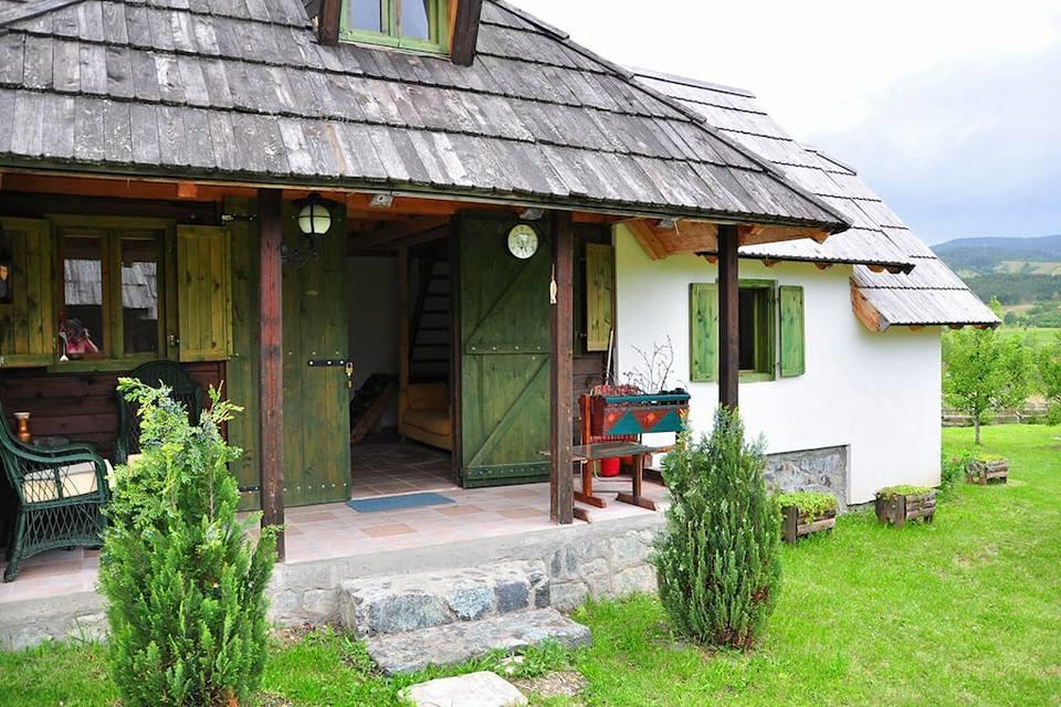 Апартаменти Camp Viljamovka Kremna Екстер'єр фото